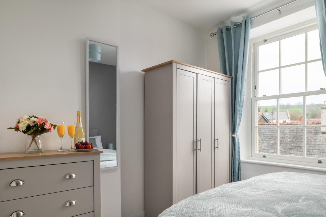 Glan Conwy House One And Two Bedroom Apartments 兰乌斯特 外观 照片