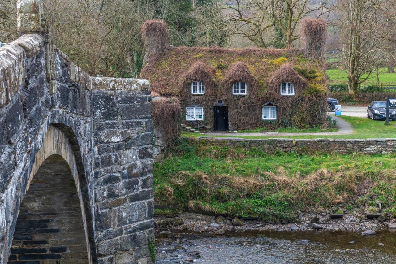 Glan Conwy House One And Two Bedroom Apartments 兰乌斯特 外观 照片