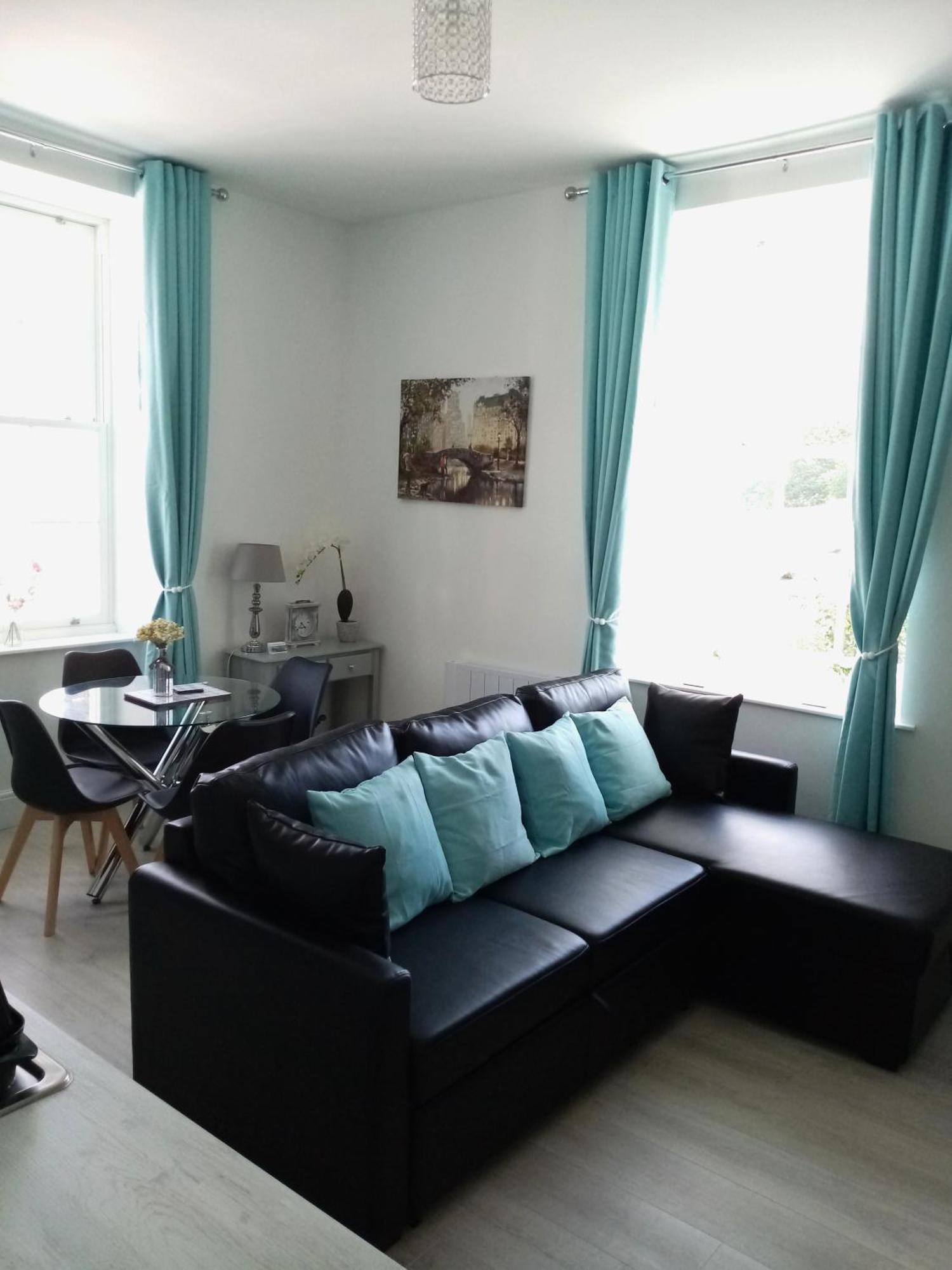 Glan Conwy House One And Two Bedroom Apartments 兰乌斯特 外观 照片